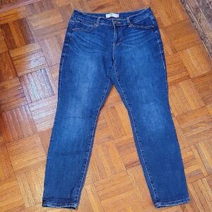 CAbi Women's Curvy Skinny Denim Jeans Size  10